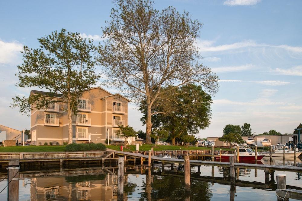 Anchored Inn At Hidden Harbor Deale Exterior foto